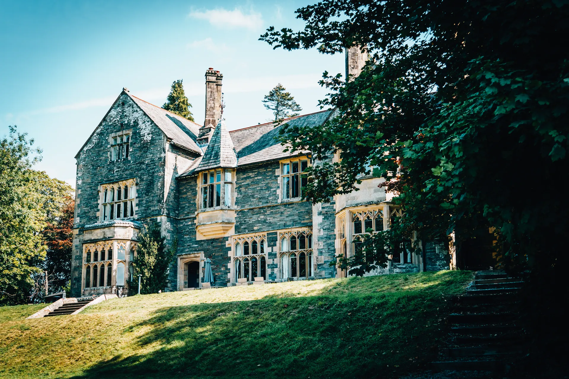Lakeside Lodge 3