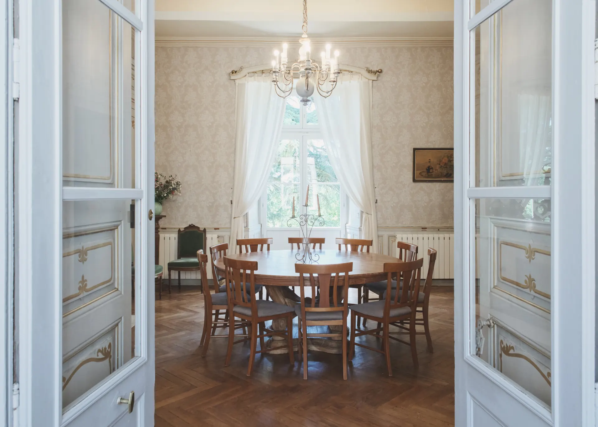 The Chateau 18